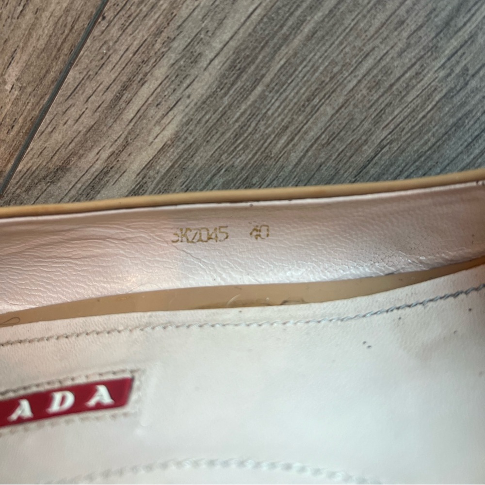 Tan Espadrilles Strew wedge patent leather. Size 40